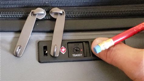 how to set primark suitcase lock